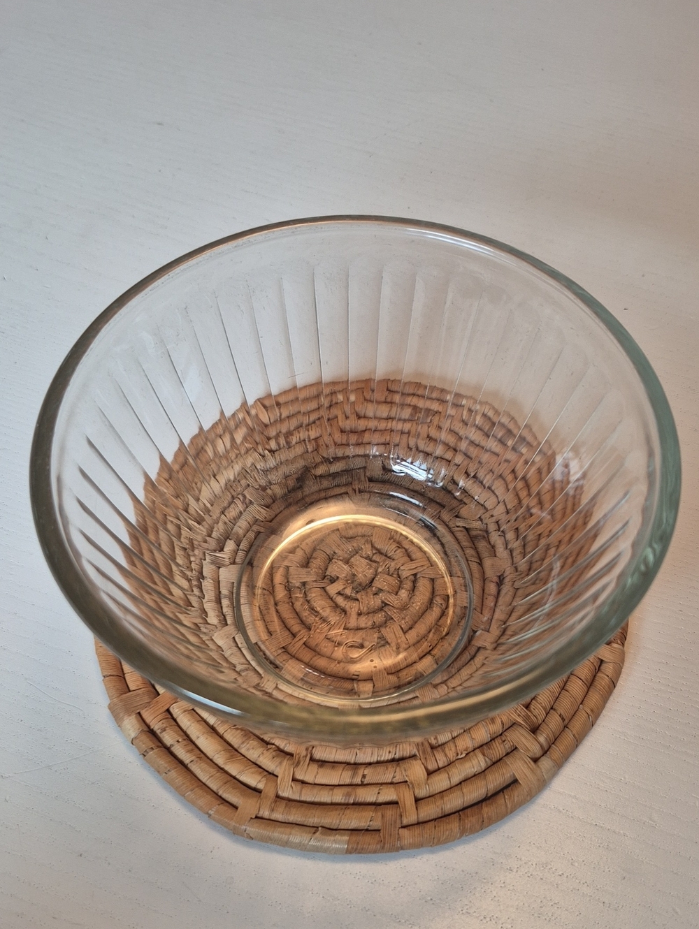 Pyrex Ribbed Glass Mixing Bowl  Clear - Picture 2 of 4
